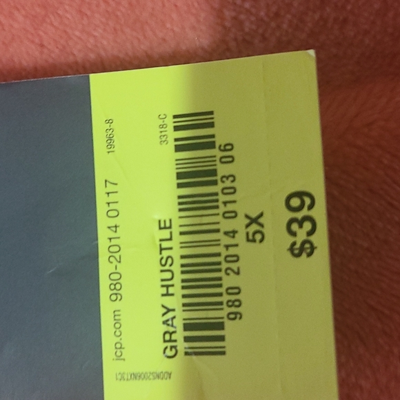 BRAND NEW SWEATSHIRT! - Picture 7 of 8